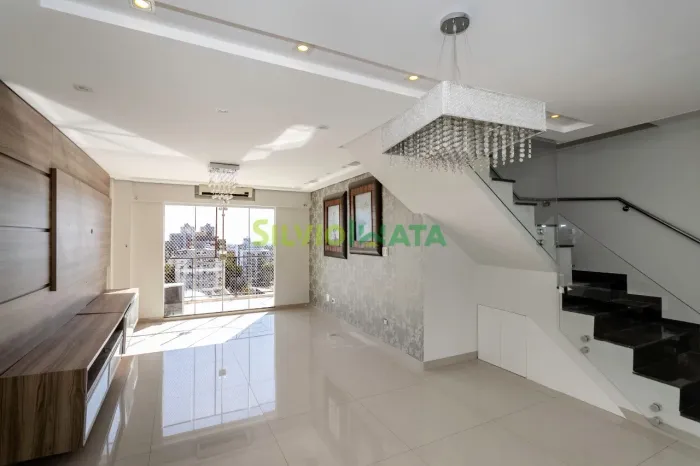 COBERTURA Duplex de Alto Padrão com Terraço Privativo, Hidromassagem e Churrasqueira na Zo