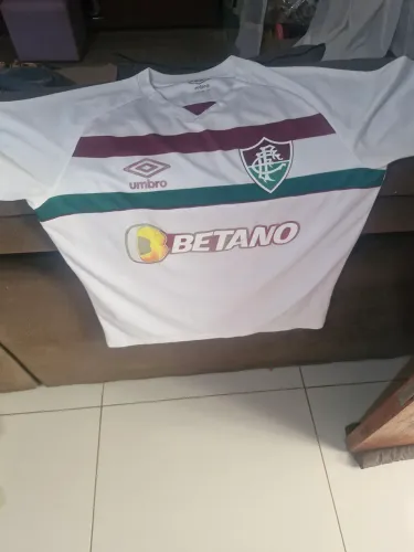 Camisa futebol Fluminense tam P - Umbro - usada( no estado )
