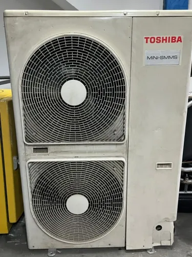Vrf Toshiba 6hp com 7 evaporadores Hiwall