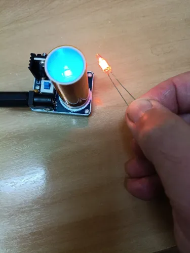 Bobina Tesla (Leia o anúncio)
