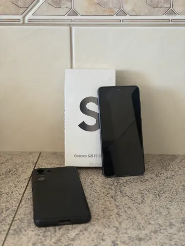 Celular Samsung S21 FE  + Capinha de Brinde e Cabo Tipo C