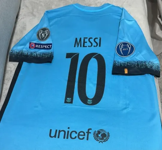 Camisa Barcelona 2016 Personalizada MESSI 10 com patch de campeao 2015 em veludo