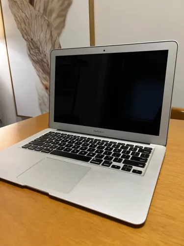 MacBook Air 13? 2015 | i5 | 8GB RAM | SSD 128GB | Muito Novo