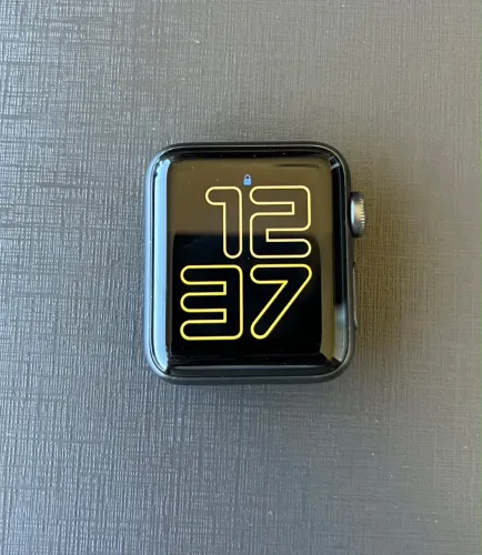 Apple Watch Series 3 (GPS) 38mm Usado