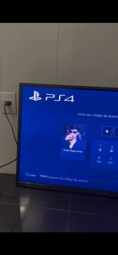 TV Philco LED 42? com HDMI e USB ? Com riscos na tela