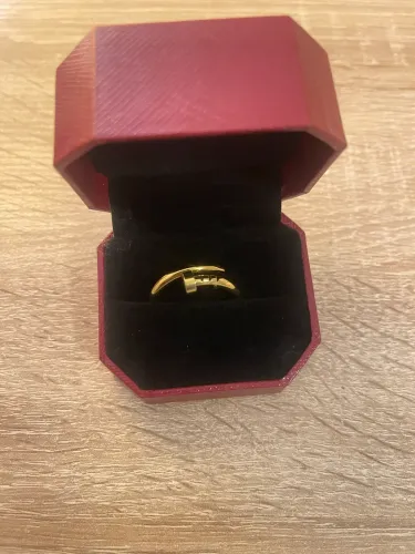 Anel Cartier prego tamanho 28 banhado a ouro com caixa nunca usado