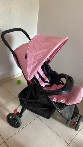 Vende se carrinho de bebê,rosa