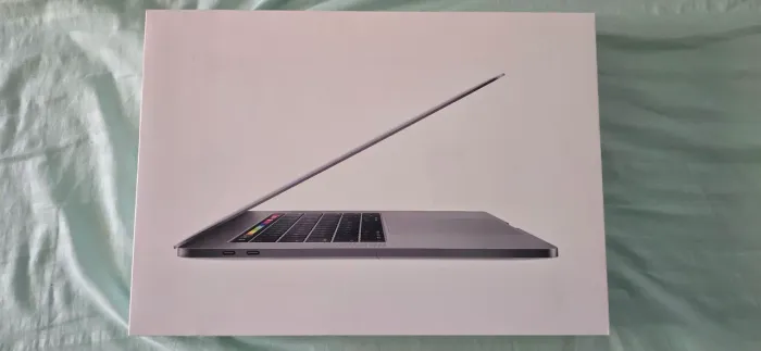 Macbook Pro 2019 I9