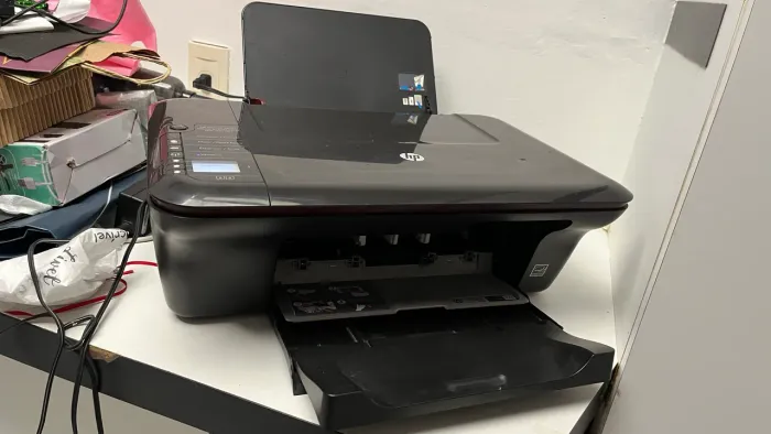 Impressora Multifuncional HP Deskjet 3050 All-in-One J610 (Wi-Fi)
