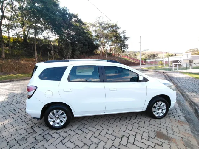 Chevrolet Spin LTZ 1.8 8V Econo.flex 5P Mec. 2016