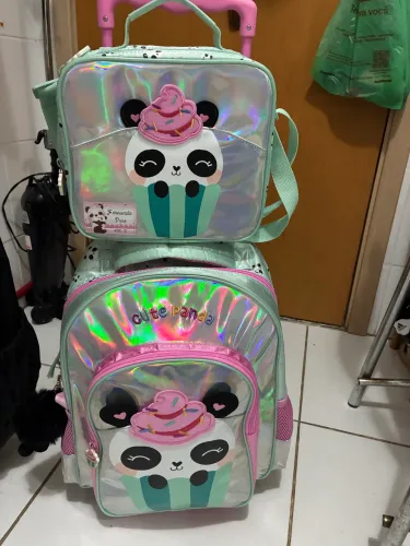 Kit Mochila de Rodinhas Panda