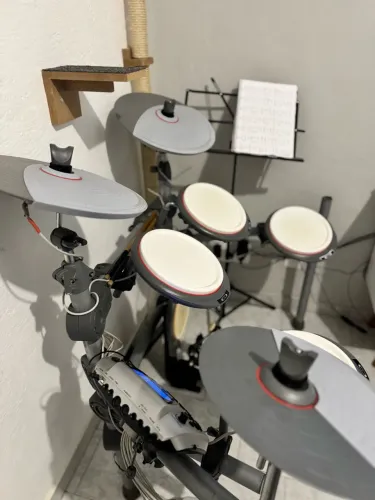 BATERIA ELETRÔNICA CARLSBRO CSD200 ? OPORTUNIDADE! 