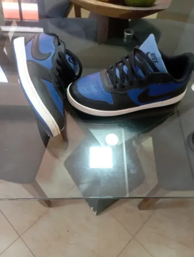 Tênis Nike borough masculino seminovo