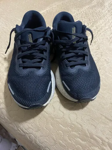 Nike Invicible Run