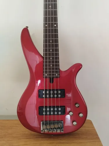 Contra Baixo Yamaha RBX 375 como novo.