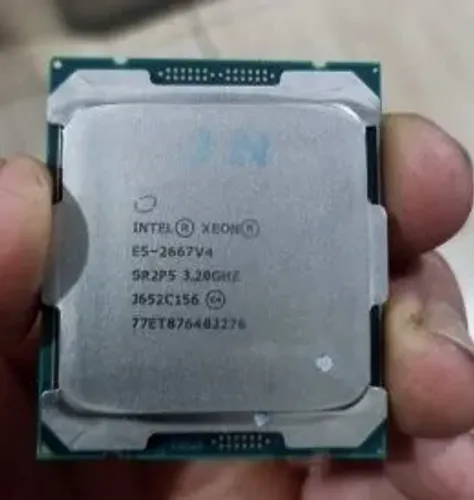 Processador Xeon E5-2667 V4.