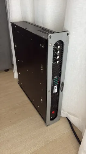 Potência profissional/ amplificador