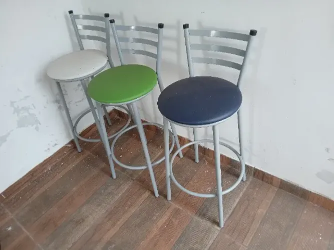 Banquetas / cadeiras altas para balcão