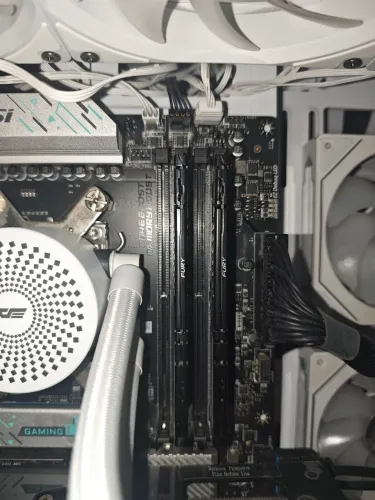 Memória ram 8gb ddr5 5200mhz seminovo