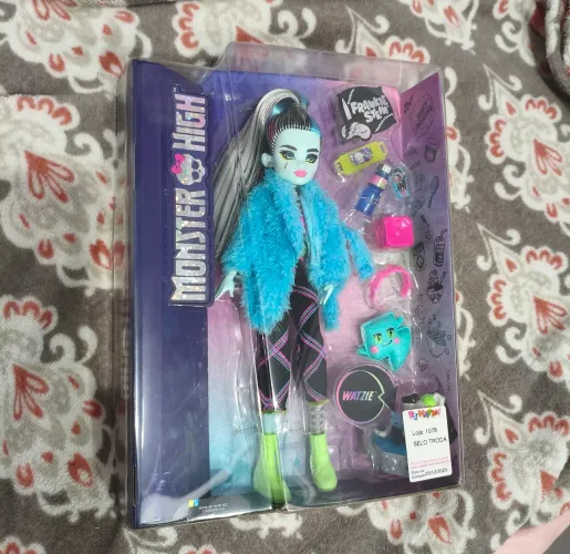 Monster high frankie creepover party na caixa