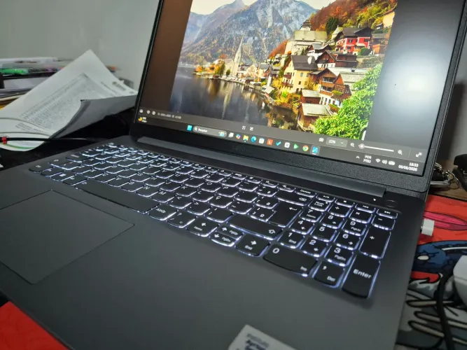 Lenovo LOQ-e