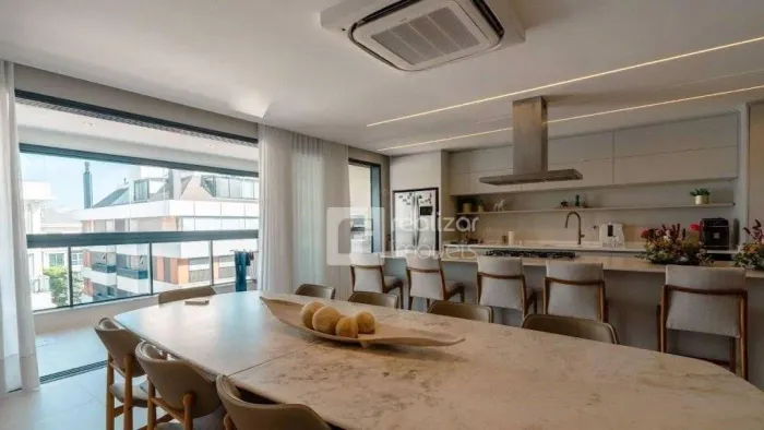 Apartamento Residencial à venda, Jurerê, Florianópolis - AP0482.