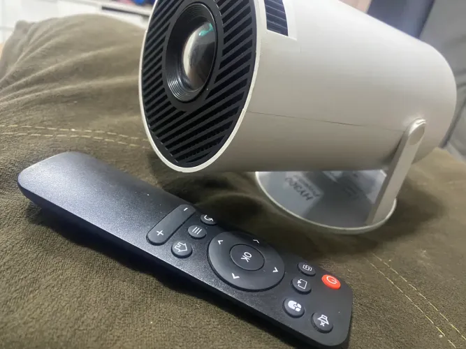 Progetor HY300