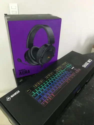 Headset e Teclado Mancer