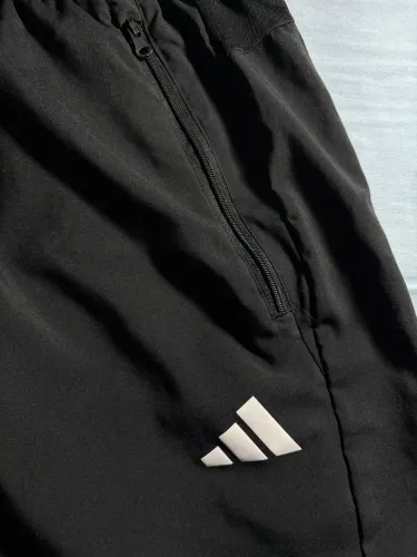 Bermuda adidas material esportivo tamanho G