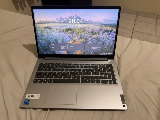 Vendo notebook muito conservado