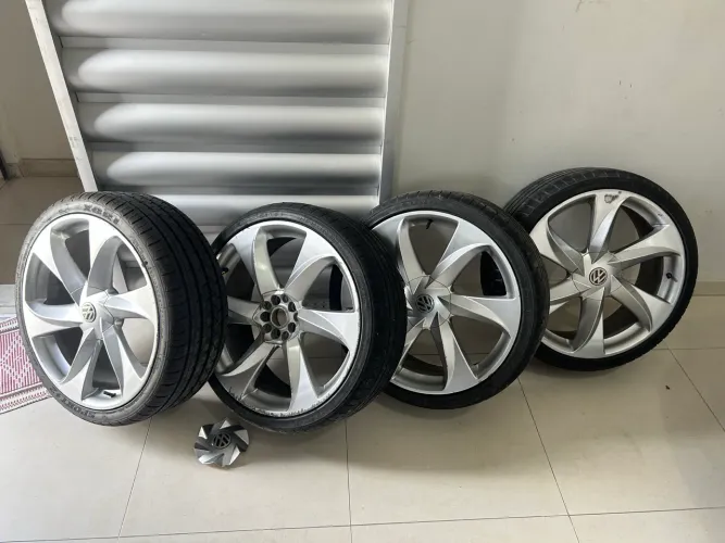 Vendo jogos rodas Aro 20 
