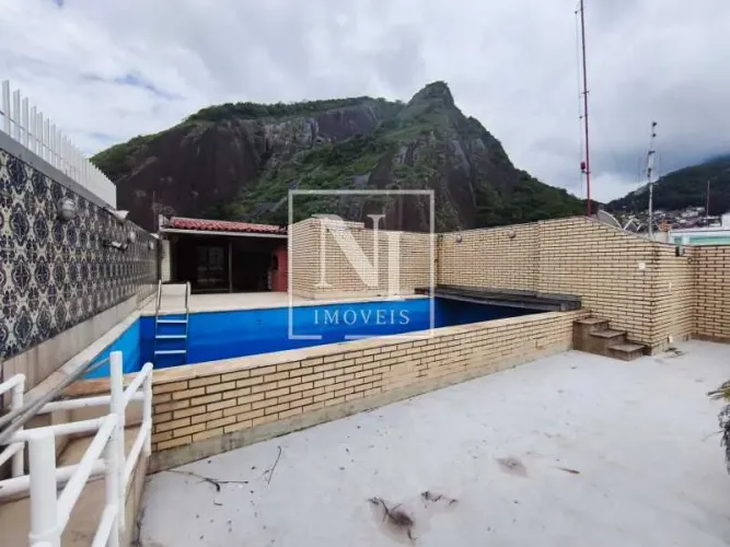 Apartamento cobertura á venda no bairro de Copacabana