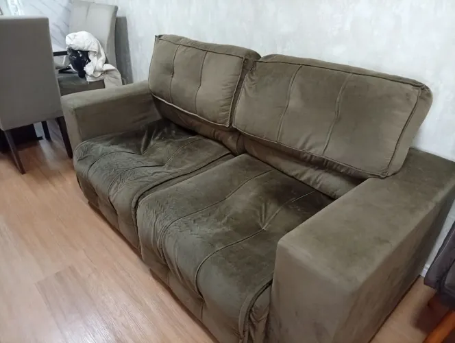 Vende-se sofá retrátil 2 lugares 
