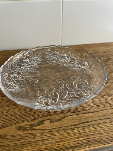 Travessa boleira em Cristal com Relevo Floral