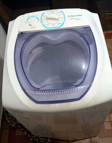 Máquina de lavar Electrolux 6kg - NO ESTADO SEM GARANTIA