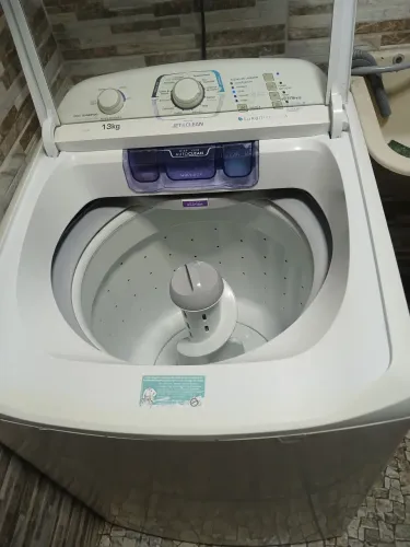 Máquina eletrolux 13k ótimo estado.