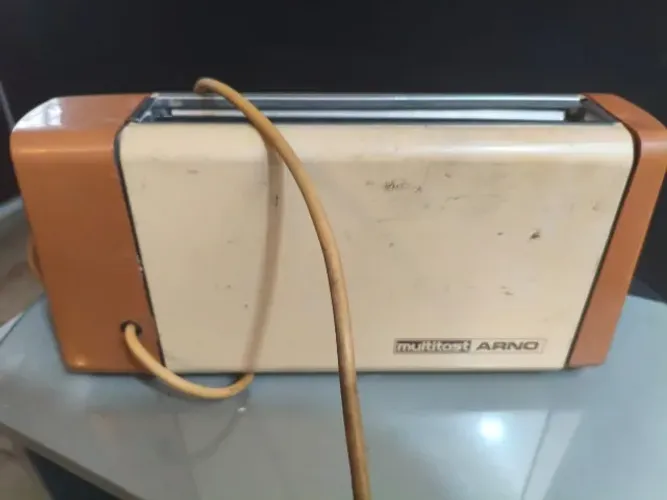 Torradeira arno Multitost Antiga dos anos 80 - 110V funcionando perfeitamente