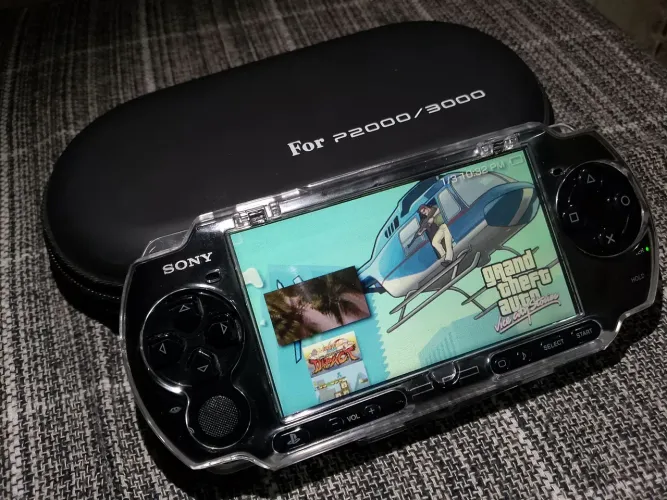 Troco Psp modelo 3001 e Xbox 360 os dois desbloqueados em ps4 ou Xbox one