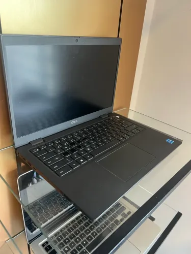 Notebook Dell latitude i5 11º 8gb ram 256gb SSD marcas de uso