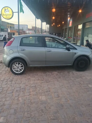 Fiat Punto Attractive Italia 1.4 F.flex 8V 5P 2012