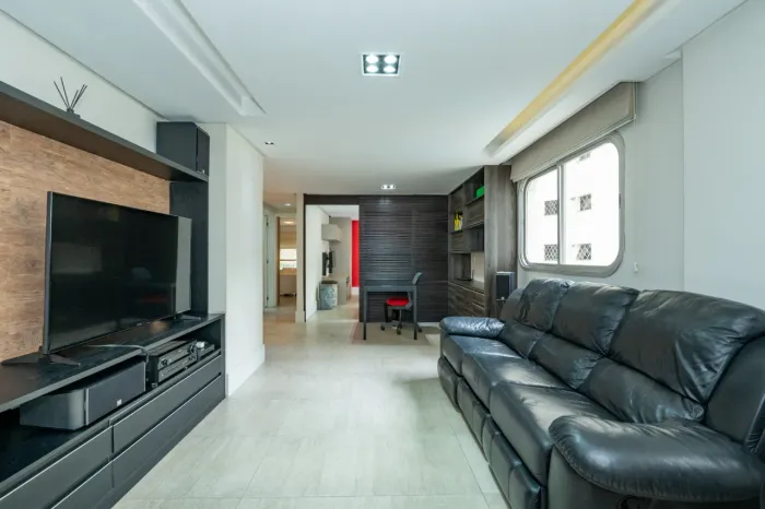 Apartamento para venda em Itaim Bibi com 2 quartos, sendo 1 suíte, 112m²