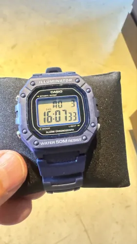 Casio Iluminator Azul novo
