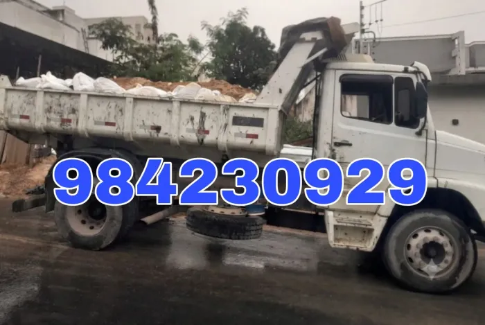 Entulho Caçamba com Ajudantes remoção disk Entulho descarte caminhão de lixo Papa entulho