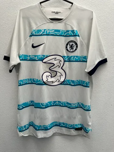 Camisa do Chelsea temporada 2022/2023 personalizada Cucurella em ótimo estado!