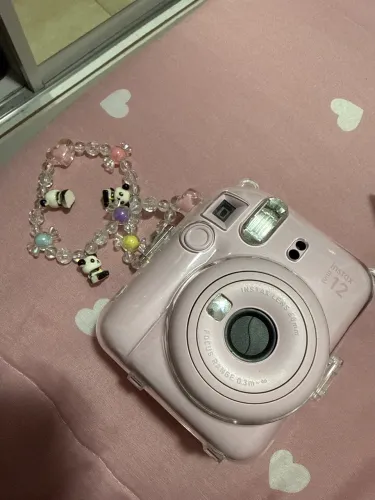 Instax mini 12+ case acrílico + pilhas extras