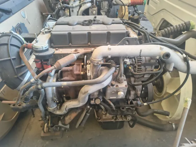 Motor Man  4 cilindro BI turbo 190 CV 