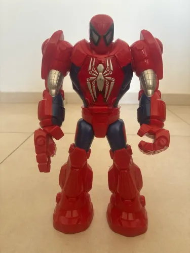 Homem-Aranha da linha Playskool Heroes Marvel Super Hero Adventures.