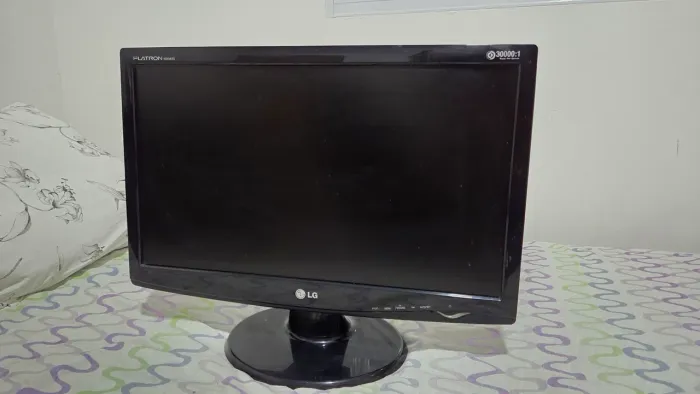 Monitor LG Flatron 20" W2043S - Perfeito Estado