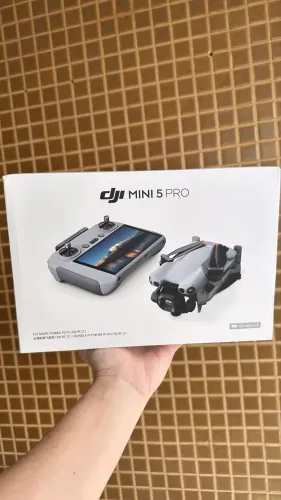 DJI Mini 5 Pro Fly More Combo Lacrado + RC 2 + Bateria de 52 Minutos
