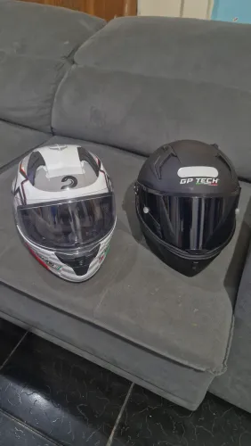 Capacete RaceTeck e GP tech